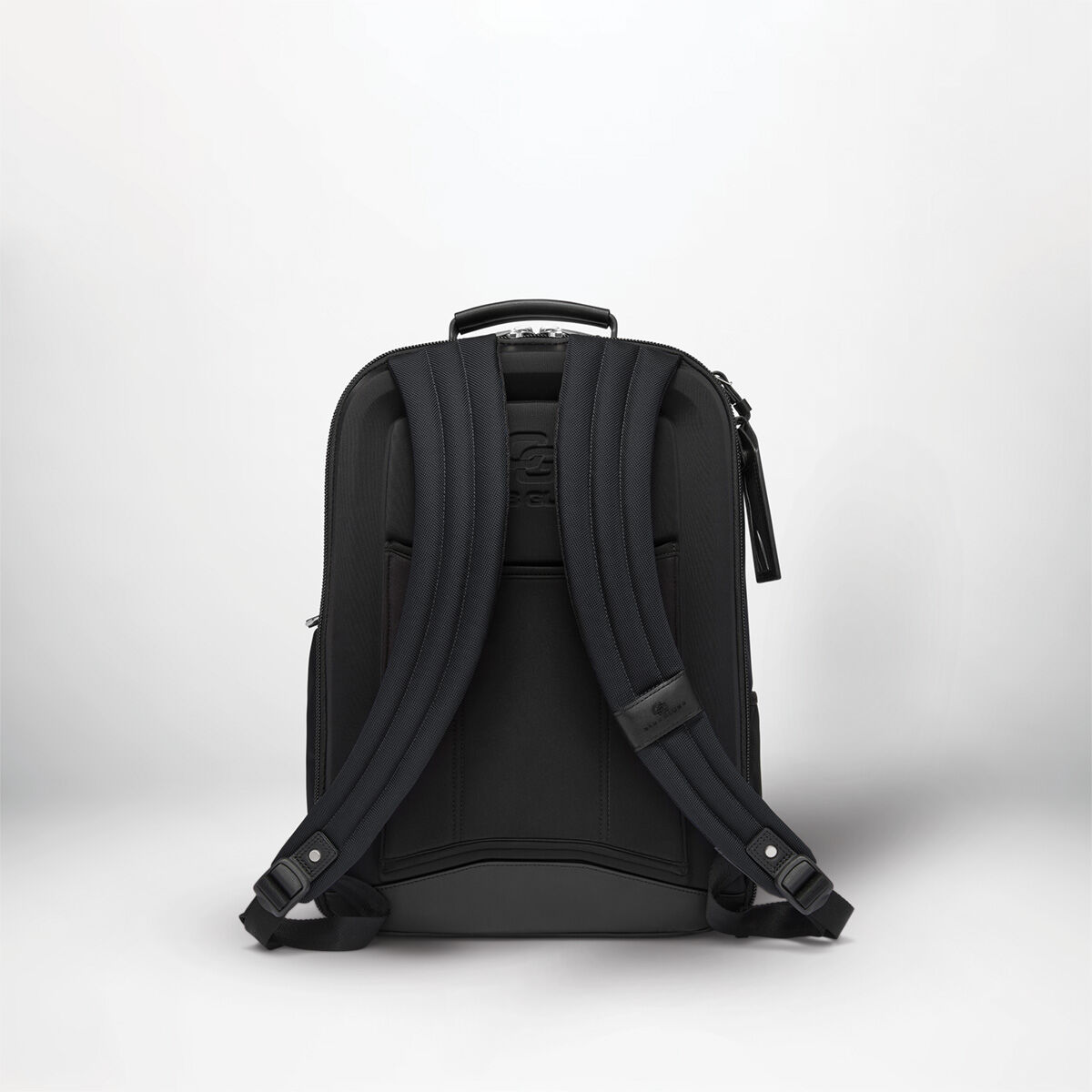 バッグ TOUR BACKPACjK CG25TBP-0_01.png?sw=650&sh=650